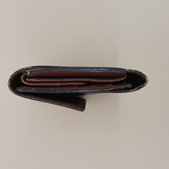 LOUIS VUITTON Mono International Wallet - Picture 6 of 8